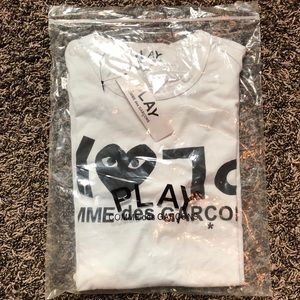 COMME des GARCONS: PLAY TEE (SIZE XL)